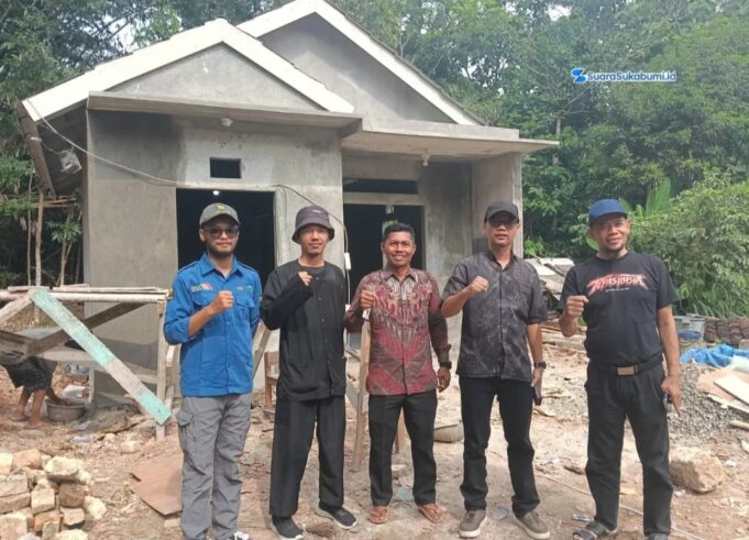 Rumah Janda Tua Usia 60 Tahun Dapatkan Bedah Rumah Hasil Donatur Pengusaha Jampang dan Dinas Perkim Berikan Apresiasi