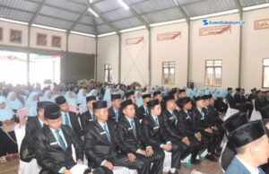 Wakil Bupati dan Kepala Dinas Pendidikan Kabupaten Sukabumi Hadiri Wisuda Santri Kelas Akhir TMI Ponpes Assalamualaikum Putra