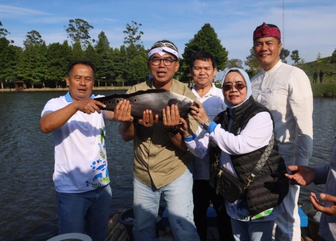 Menjaga Kelestarian Ekosistem Hulu dan Hilir Sungai Guna Mencegah Kepunahan, Pemkab Bogor Kembangkan Budidaya Ikan Endemik