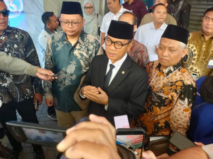 Milad UMMI Ke-23, Menteri Desa dan Pembangunan Daerah Tertinggal Tantang Mahasiswa Menjadi Pelopor Membangun Desa