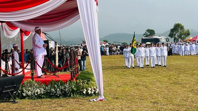 upacara di desa malasari