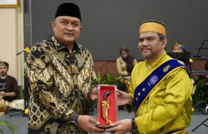Luar Biasa, Bupati Bogor Rudy Susmanto Menerima Sejumlah Tanda Kehormatan dari Berbagai Kerajaan dan Kesultanan Nusantara