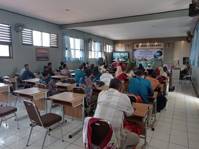 SMAN 1 Cikakak Kabupaten Sukabumi Menjadi Tempat Digelarnya Pelatihan Nasional Bertajuk “Geoparks as Living Laboratories Integrating Biodiversity Education, Agrobiodiversity, and Sustainable Community Development in Southeast Asia”