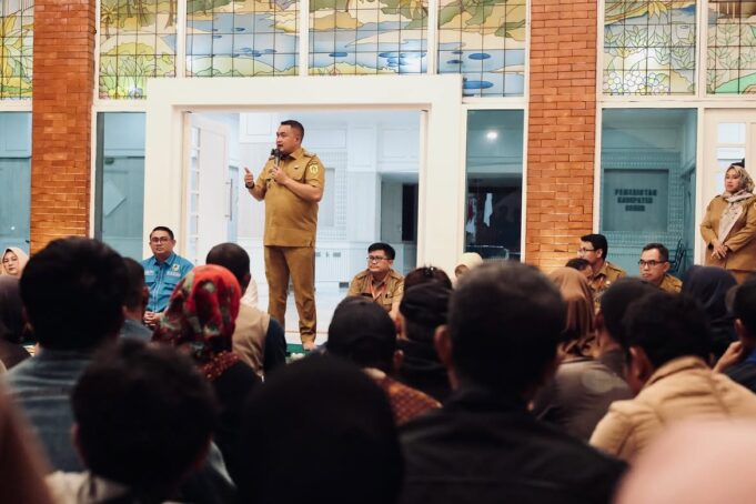 Bupati Bogor Rudy Susmanto Ajak PKL untuk Ciptakan Ruang Publik yang Yaman, Bersih dan Tertata