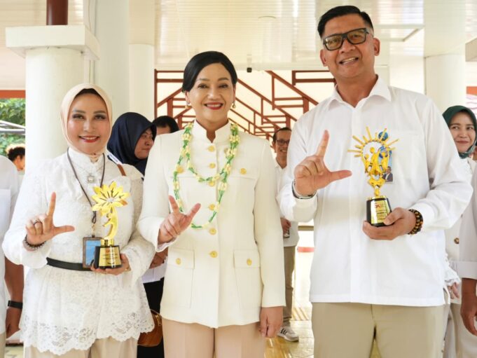 bank bjb Raih Dua Penghargaan OJK di Puncak Hari Indonesia Menabung 2026