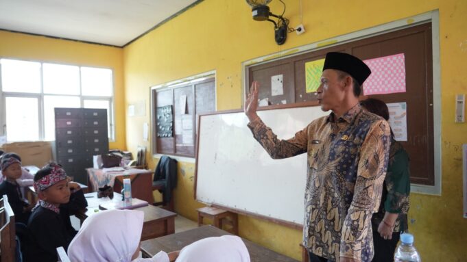 Upaya Memperkuat Sarana dan Prasarana Pendidikan dan Meningkatkan Kualitas Sumber Daya Manusia, Pemkab Bogor Resmikan Renovasi SDN 01 Cileuksa
