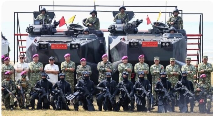 Wakil Ketua Komisi I DPR RI dari Fraksi Partai Demokrat Anton Sukartono Suratto Menyampaikan Ucapan Selamat Hari Ulang Tahun ke-81 TNI