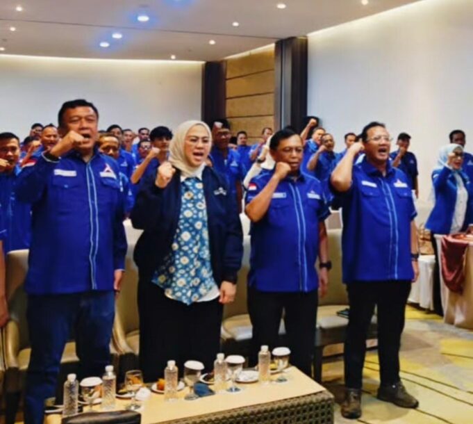 Anton Sukartono Suratto Tegaskan Pendidikan Politik Sebagai Fondasi Perkuat Mesin Partai