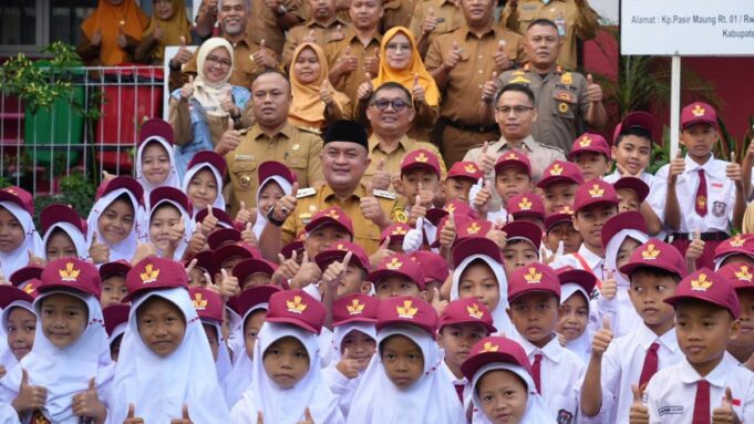 Bupati Bogor Rudy Susmanto Terapkan PJJ untuk Antisipasi Dampak Abu Vulkanik Mulai Siswa PAUD Hingga SMP